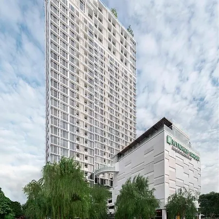 Wyndham Garden Bangkok Sukhumvit 42 Hotel