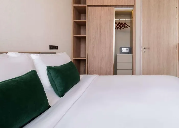 Wyndham Garden Sukhumvit 42 מלון בנגקוק