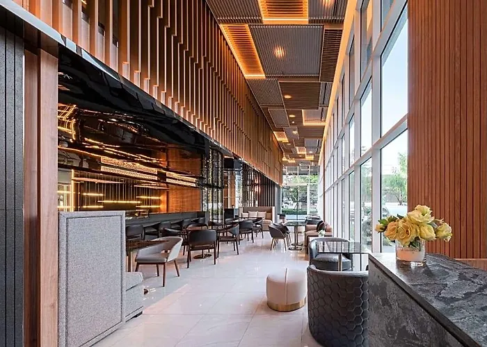 Wyndham Garden Sukhumvit 42 Hotel 4*