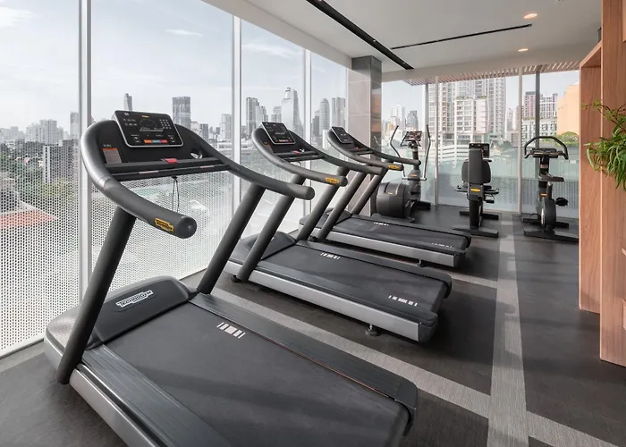 Wyndham Garden Sukhumvit 42 מלון בנגקוק
